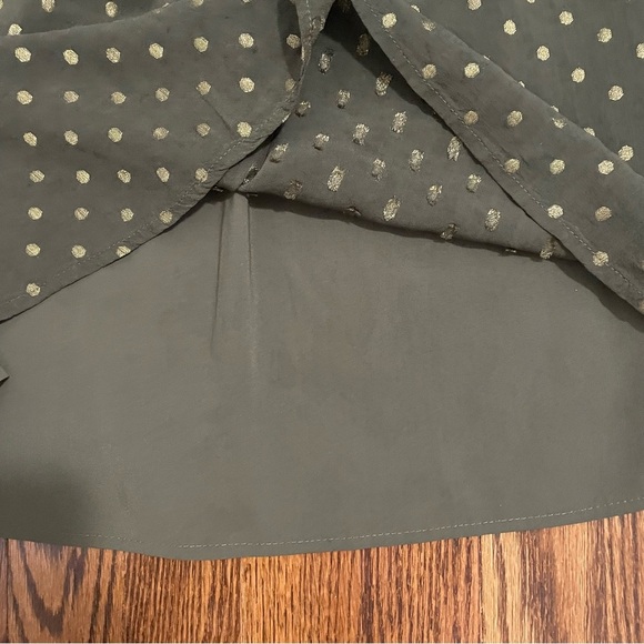 Chico's Green Gold Floral Blouse Bell Sleeve Size 0 or US 4-small - Picture 4 of 10